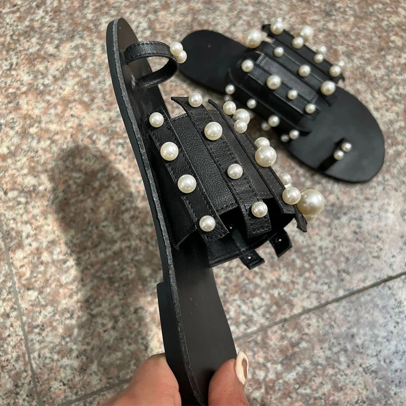 Women's Summer Slippers 2022 New Fashtion Pearl Flat Non-slip Casual Sandals High Quality Outer Wear Toe Beach Shoes 36-43