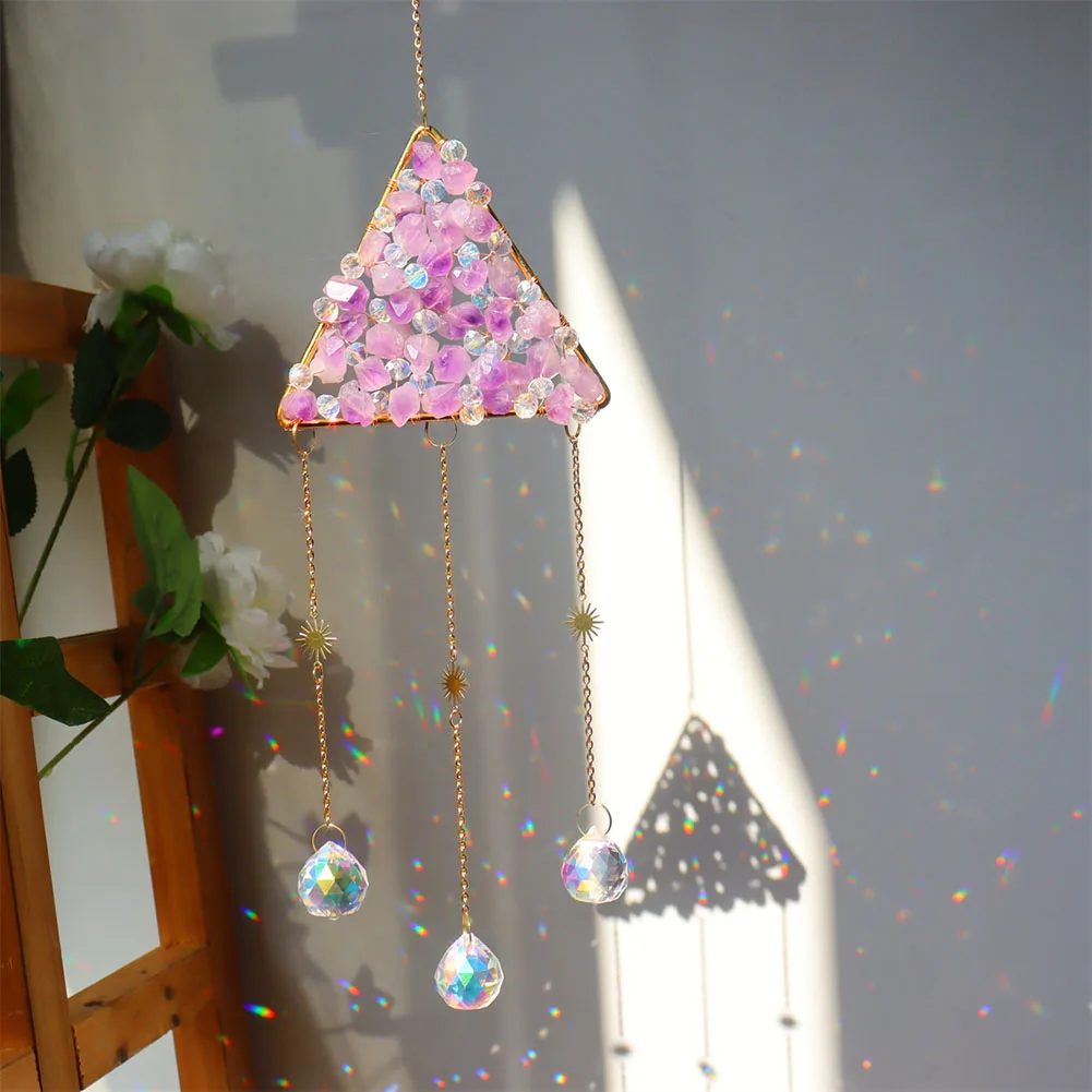 

Хрустальный светильник с подвесным орнаментом в виде колокольчика ветра, натуральный камень треугольной формы, призма, светильник, украшен...