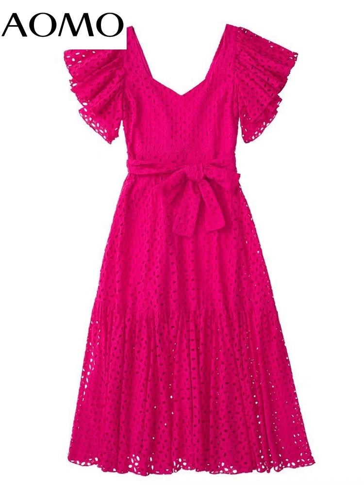 

Женское платье с вышивкой, коротким рукавом и вырезом-лодочкой