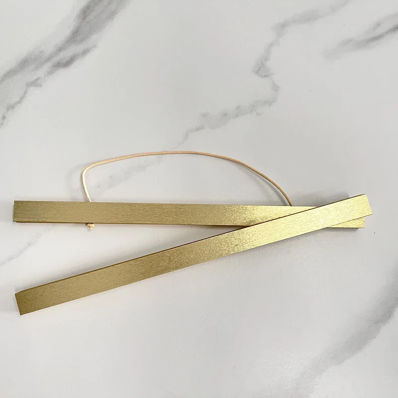 

Yiqing магнитная рамка из тикового дерева для постера