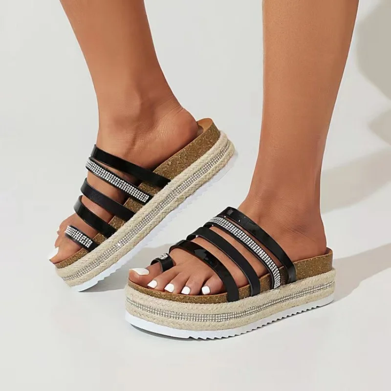 

2023 New Summer Women's Thick-soled Slippers Fashion Casual Women's Shoes Outdoor Trendy Beach Female Flip Flops Zapatos