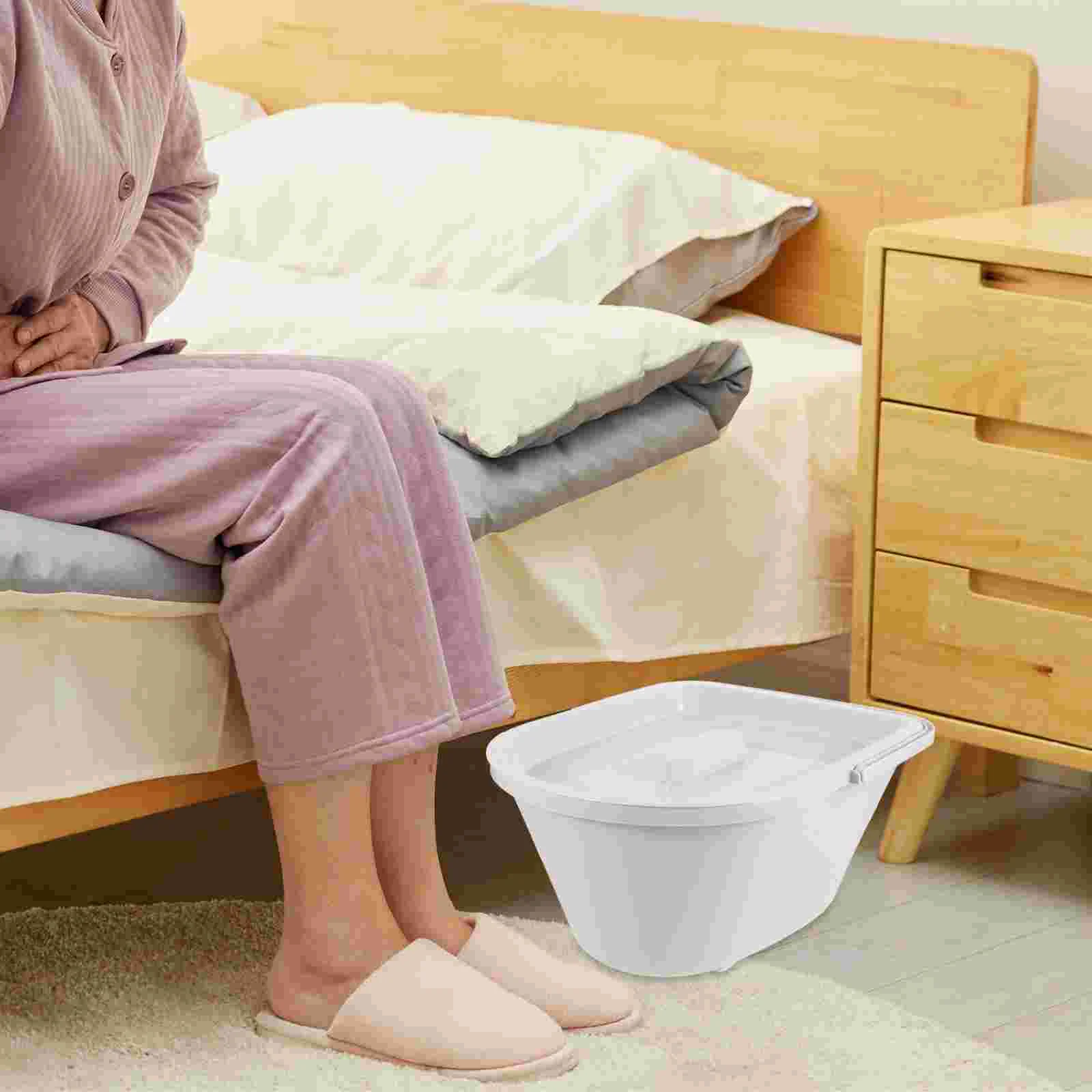 

Portable Toilet Plastic Chamber Pot Elderly Chamber Pot Bedside Urinal Urinal Basin Potty with Handle