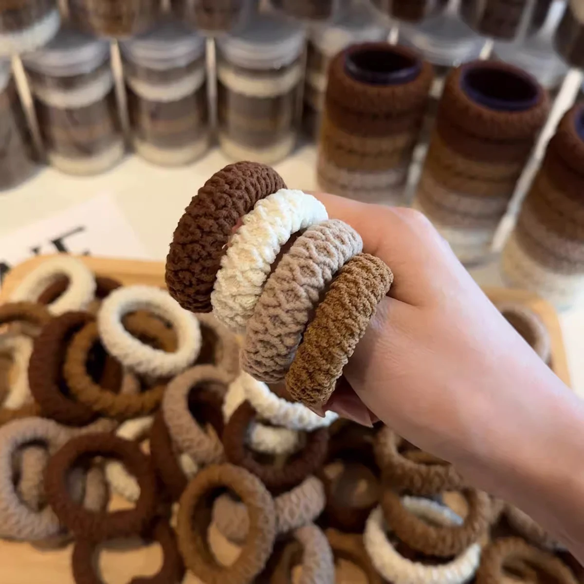 Однотонные эластичные резинки для