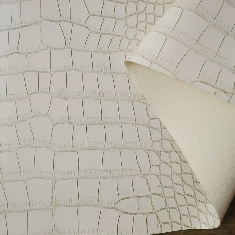 Fashion Off White Matte Faux PU Leather Fabric Crocodile Stripe Polipiel Print Synthetic Leather Sewing Material DIY Bag/Sofa