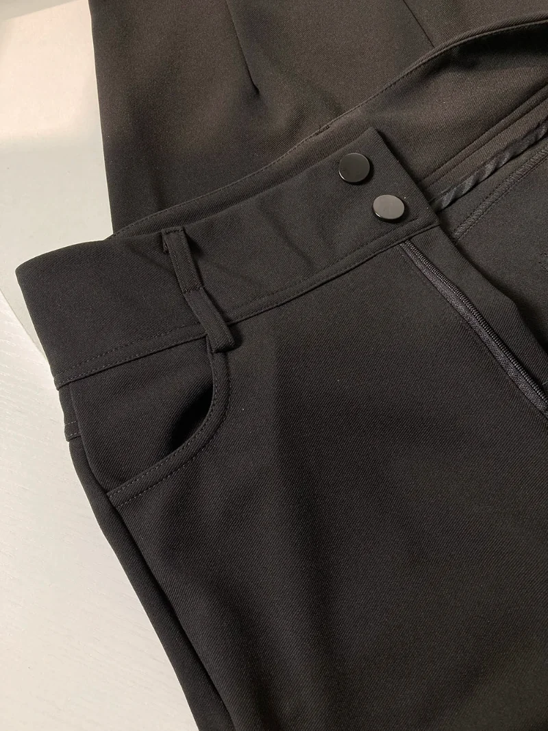 2023 Spring Summer Short Pants Design Sense Niche Slim-Fit Cover Slimming Long Legs Shorts Sexy High Waist All-Match Hot Pants