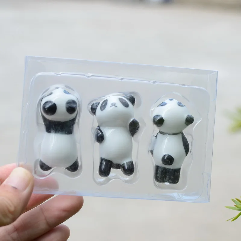 

Cute Panda Chopsticks Holder Ceramic Chopsticks Holder Rack Zakka Restaurant Utensils Chopsticks Set Chopsticks Stand