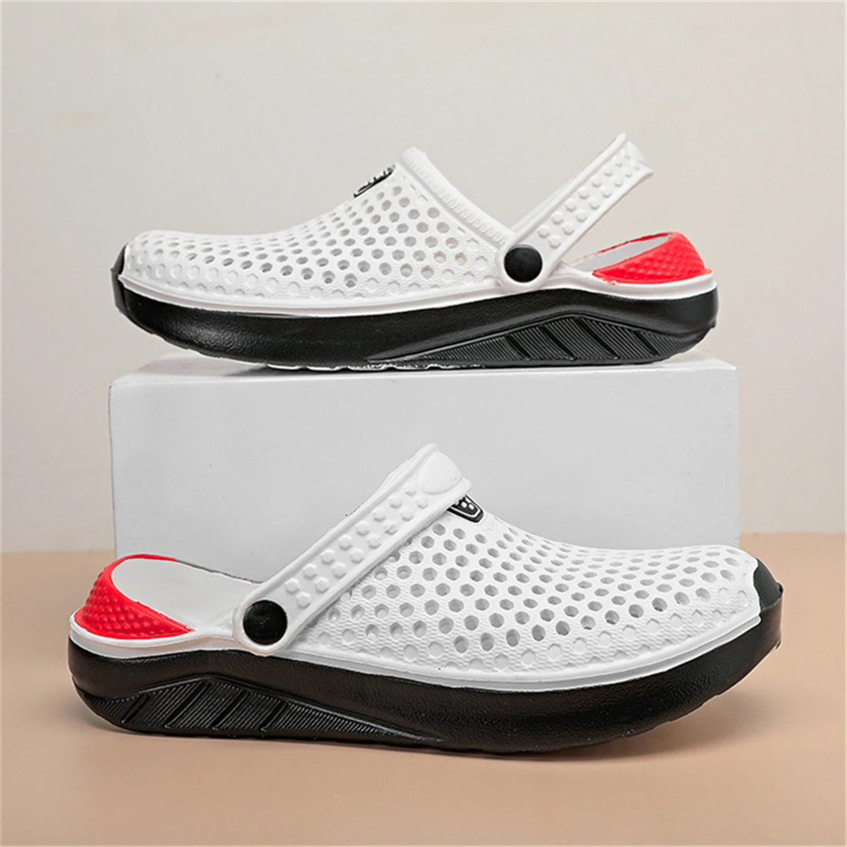 Women Breathable Slippers Outdoor Clogs Thick Sole Beach Sandals Men EVA Non-slip Home Garden Hole Shoes Couple Slides