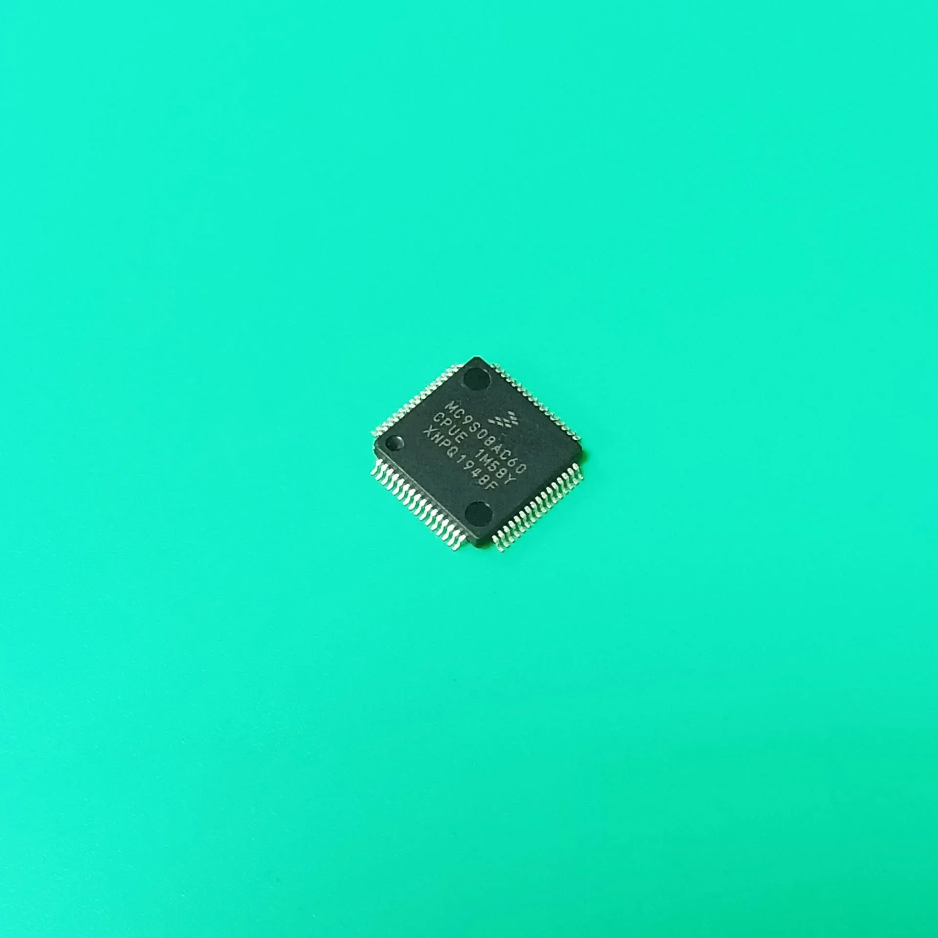 MC9S08AC60CPUE LQFP64 MC9S08AC60 CPUE IC MCU 8BIT 60KB FLASH 64LQFP MC9S08AC60CPUER MC9S08AC 60CPUE MC9S08 AC60CPUE MC 9S08AC60C