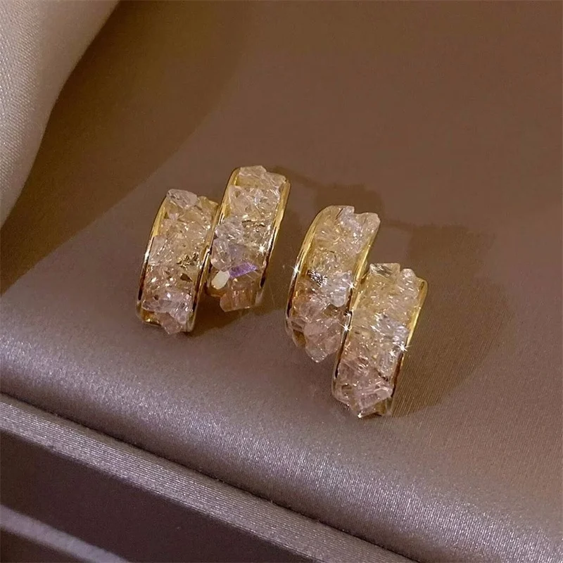 

Personality Gold Plated Crystal Geometric Stud Earring For Women Girls Party Wedding Punk Jewelry Gifts e2199