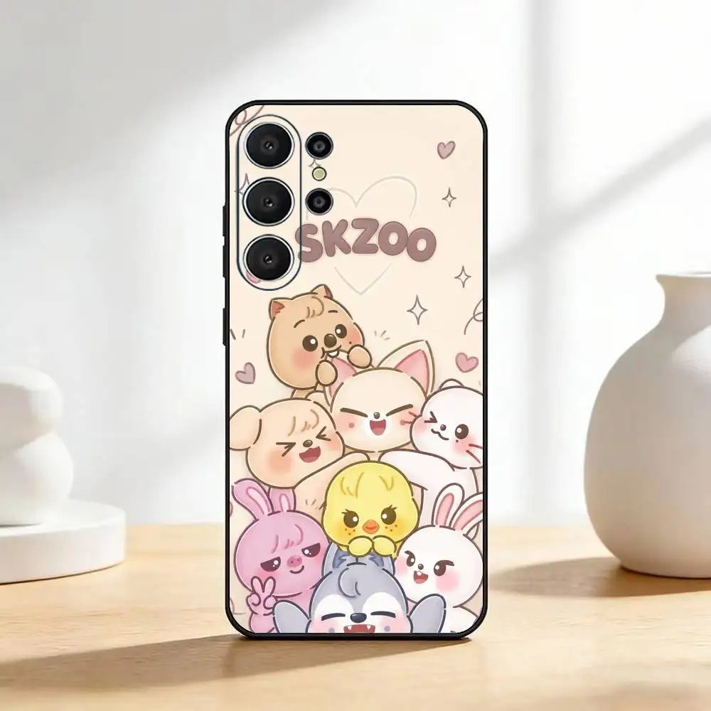 Фото Чехол для телефона S-Stray-Kids Skzoos Kpop Gift для Samsung S25, S24, S21, S22, S23, S30, Ultra, S20, Plus, Fe, Lite, Note, 10, черный. №3