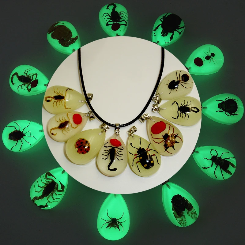 Luminous Real Scorpion Necklace Vintage Resin Insect Beetle Spider Amber Pendant Rope Chain Necklaces Glow In Dark Jewelry