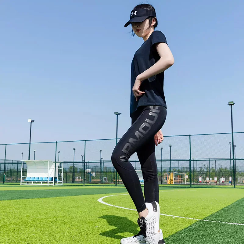 Фото Женские облегающие длинные брюки Under Armour для фитнеса, бега, пилатеса, эластичные спортивные брюки, брюки для йоги 1356212-001 №2