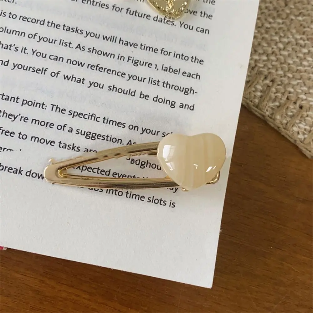 

Korean Sweet Fresh Muticolor Love Heart Hollow Hairpin For Girl Women Cute Hair Clip Barrettes Lolita Duckbill Clip Headwear