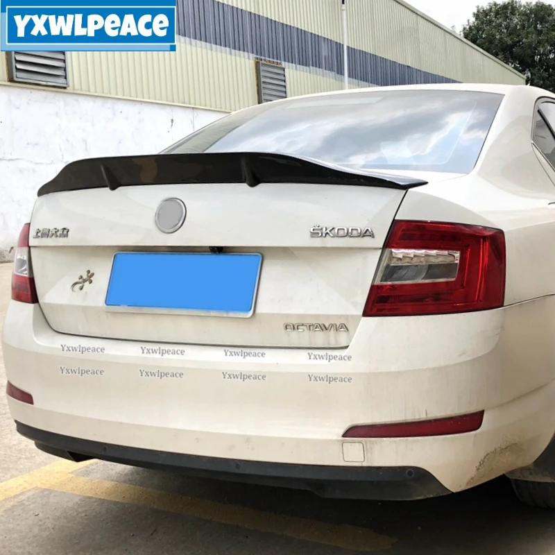 Фото Спойлер на крышку багажника R-стиль для Skoda Octavia 2015-2017 из настоящего карбона/FRP, аксессуары для тюнинга кузова автомобиля №3