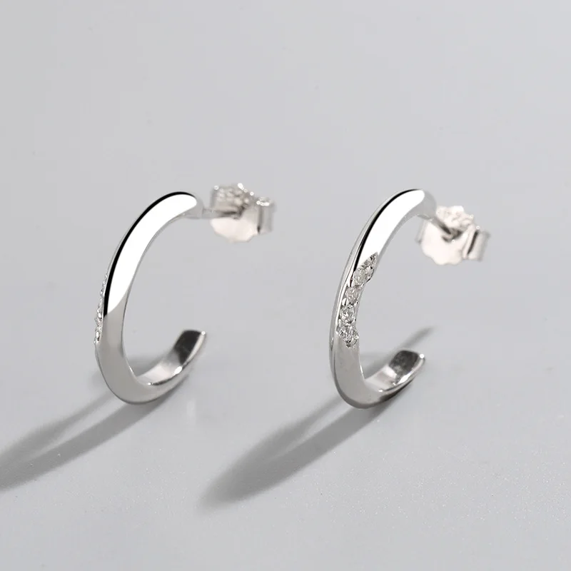 

Sterling silver S925 Korean version earrings cold wind diamond personality earrings light luxury design student silver jewelry