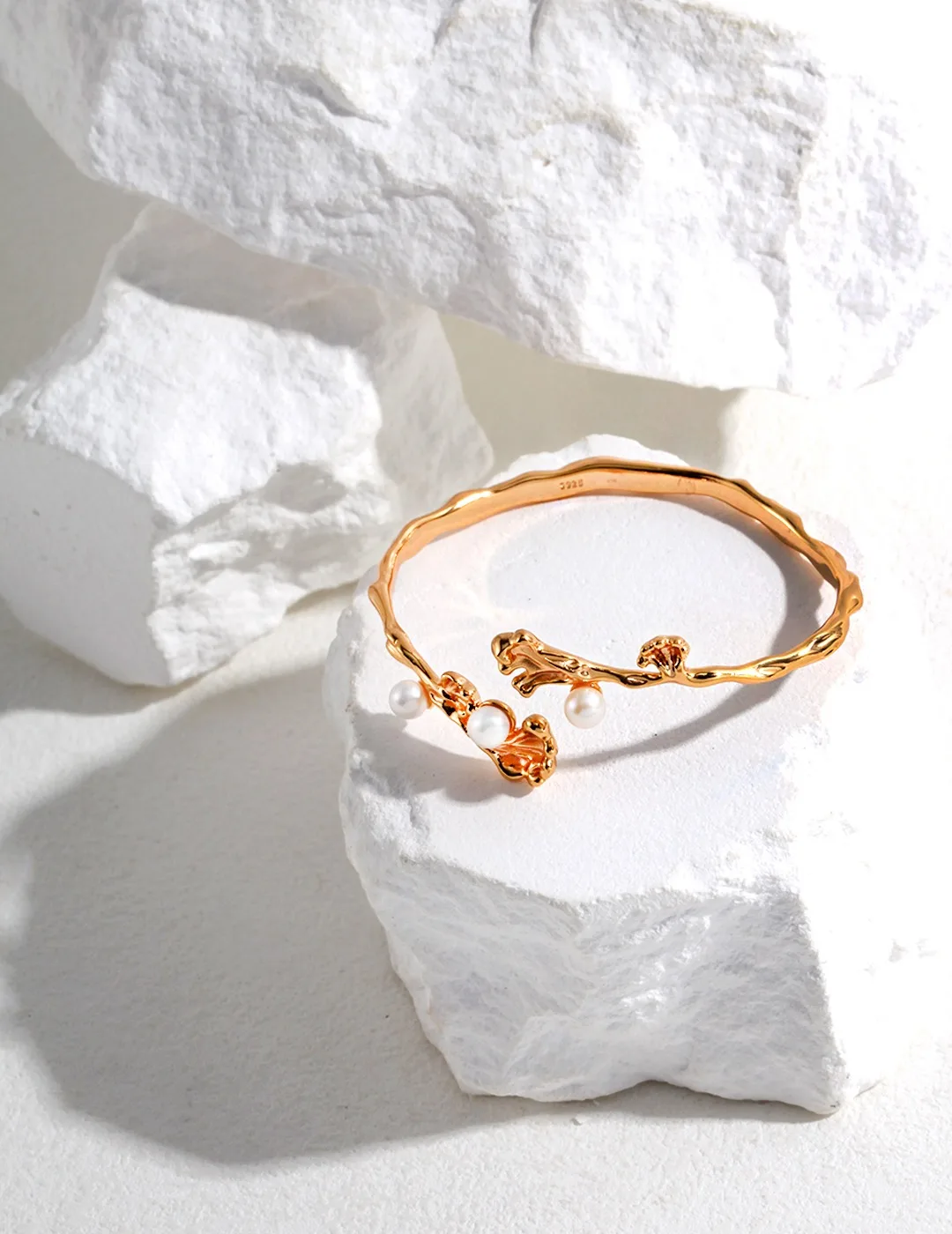 Браслет из чистого серебра S925 с жемчужинами толщина около 5 мм 100152