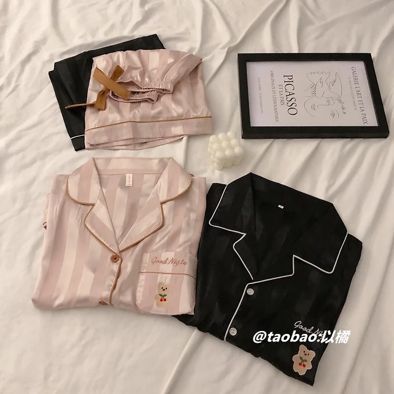 

Men And Women Ice Silk Pajamas Couples Summer Short-sleeved Bear Cardigan Home Wear Two-piece Satin Femme Mujer Piajmas