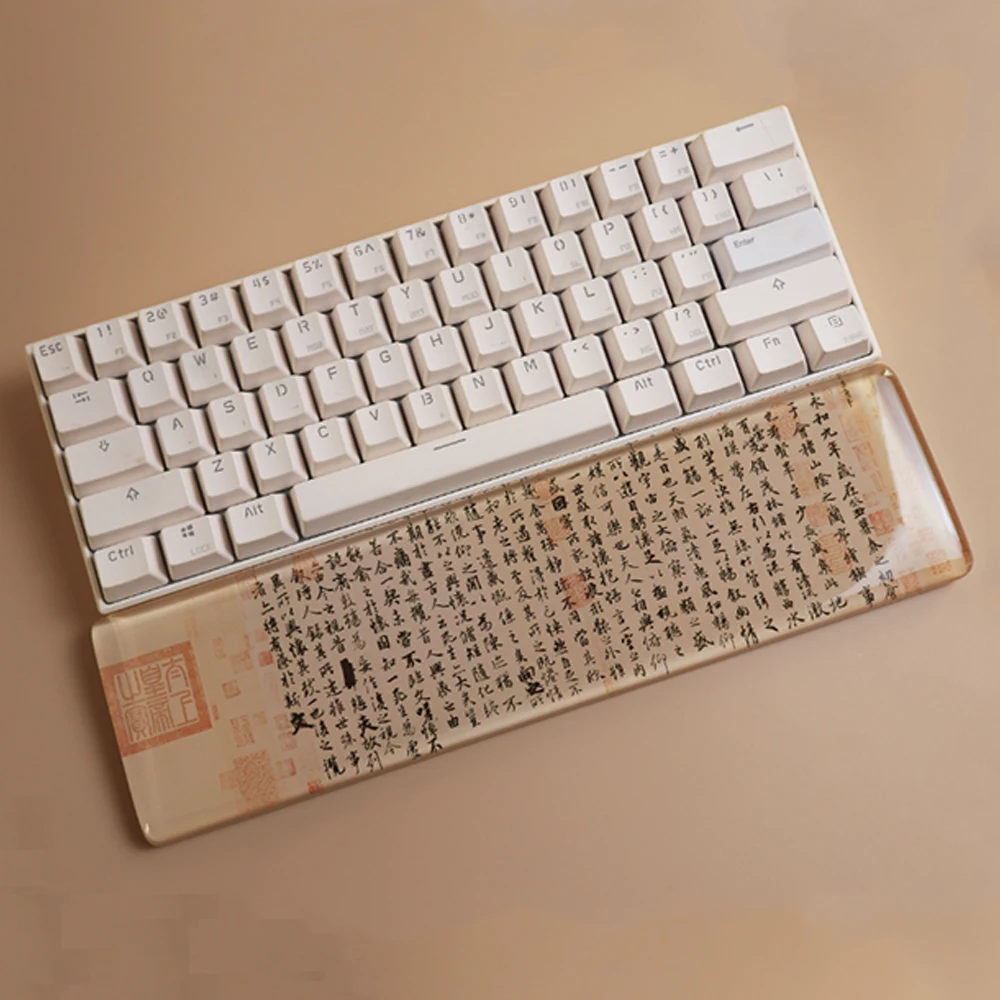 

Chinese Traditional Pattern Design Resin Wrist Rest Pads For Mechanical Gaming Keyboard Handmade Crystal Clear Hand Wrist Trays