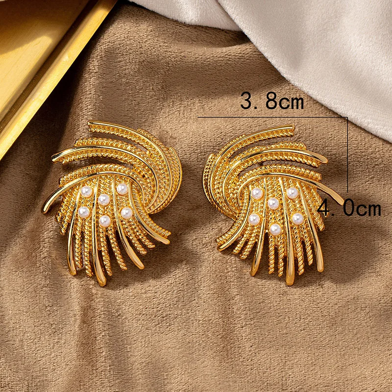 Женские серьги в золотом и серебряном цвете