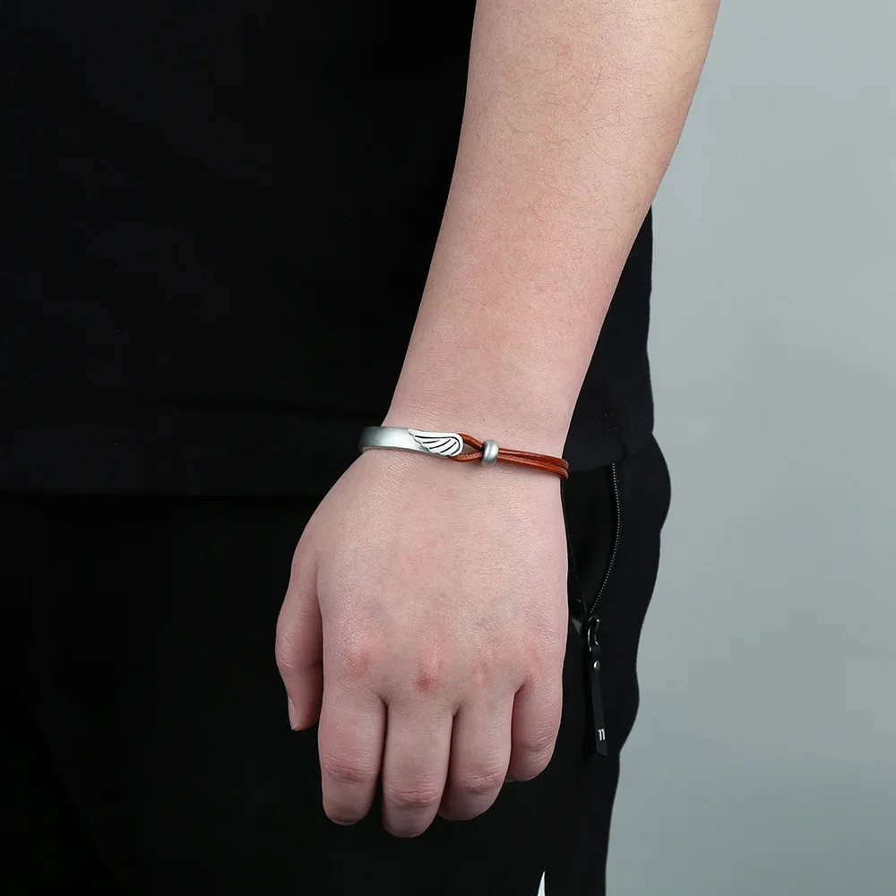 Мужской плетеный браслет ручной работы из воловьей кожи |