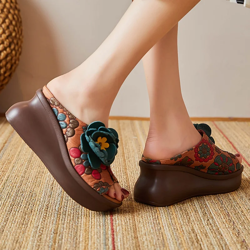 

2022 Retro Slippers Genuine Leather Shoes Handmade Flip Flop on The Platform Clogs for Women Flower Woman Slipper Fur Slides