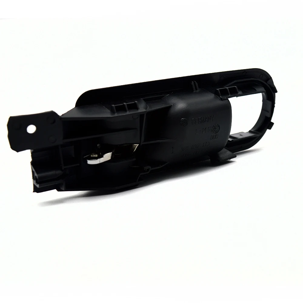 Для Passat B5 1998-2005 гг. передняя левая и правая внутренняя дверная ручка