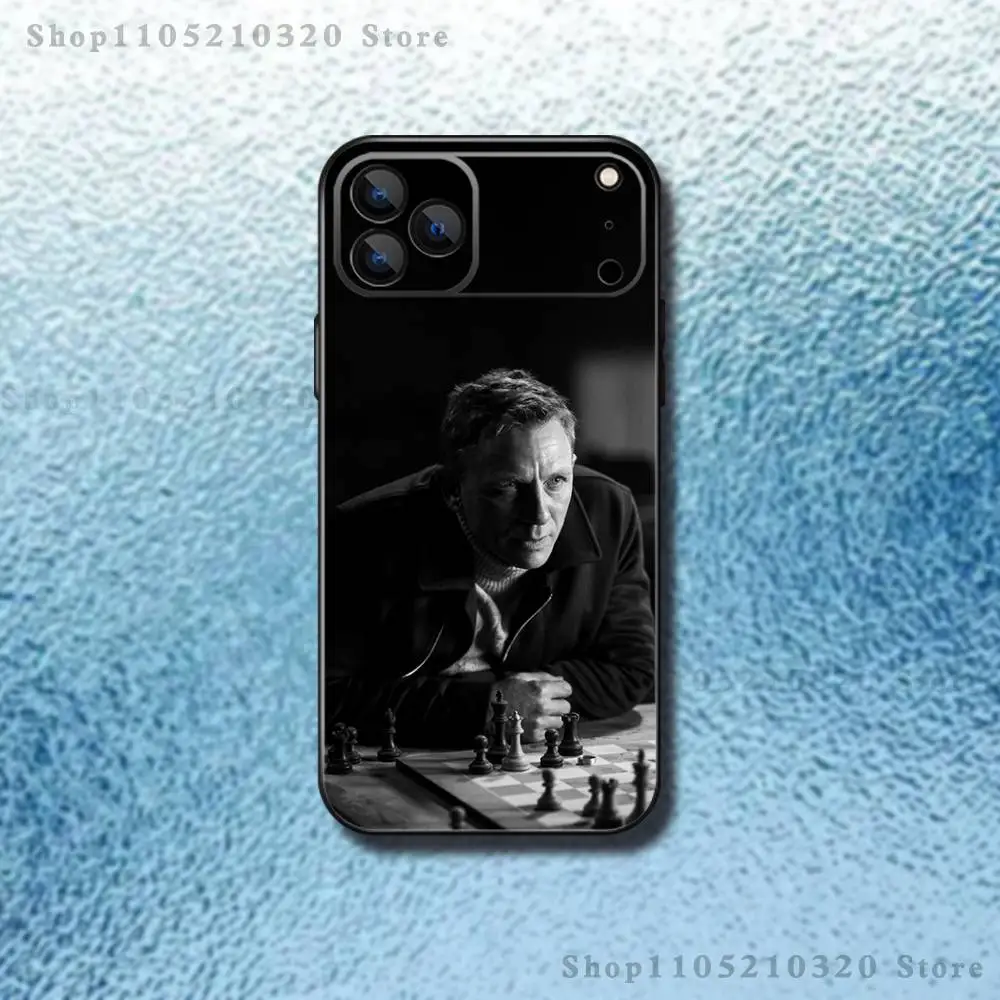 Фото Чехол для телефона D-Daniel C-Craig с актером для iPhone 17,16,15,14,13,12,11,Pro,Max,Plus,E,SE4,Air,Mini Black Soft Funda №2