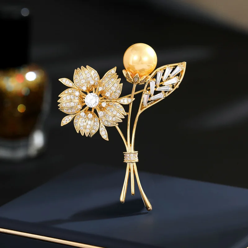 

Multi Purpose Pearl Flower Brooch with Niche Design