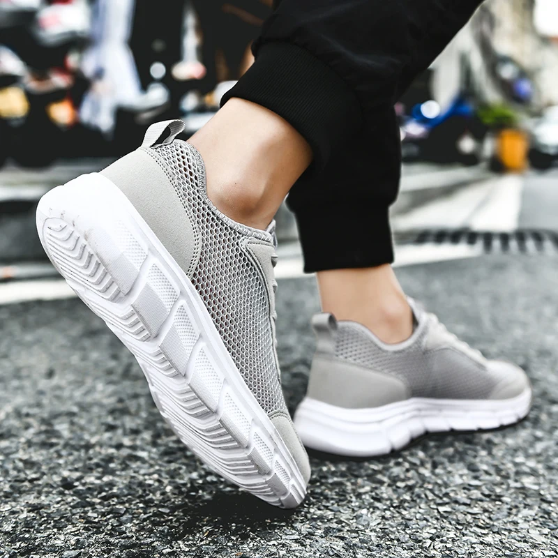 Mens Summer SneakersOutdoor Sandals Walking Shoes Comfortable Breathable Mesh Loafers Wear-resistant Flats Shoes