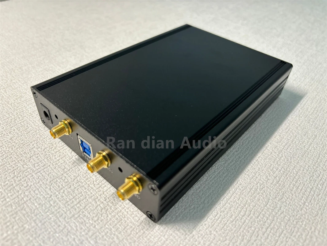 B200 USRP B210 совместим с оригинальной производительностью версии. 1PPB (0 001PPM) Частота: 70