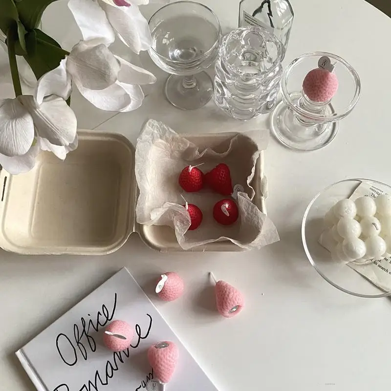 1PC/4PC Декоративные ароматические свечи "Клубника" DIY из соевого воска с запахом на день рождения, свадьбу в подарочном наборе в стиле INS Wind.