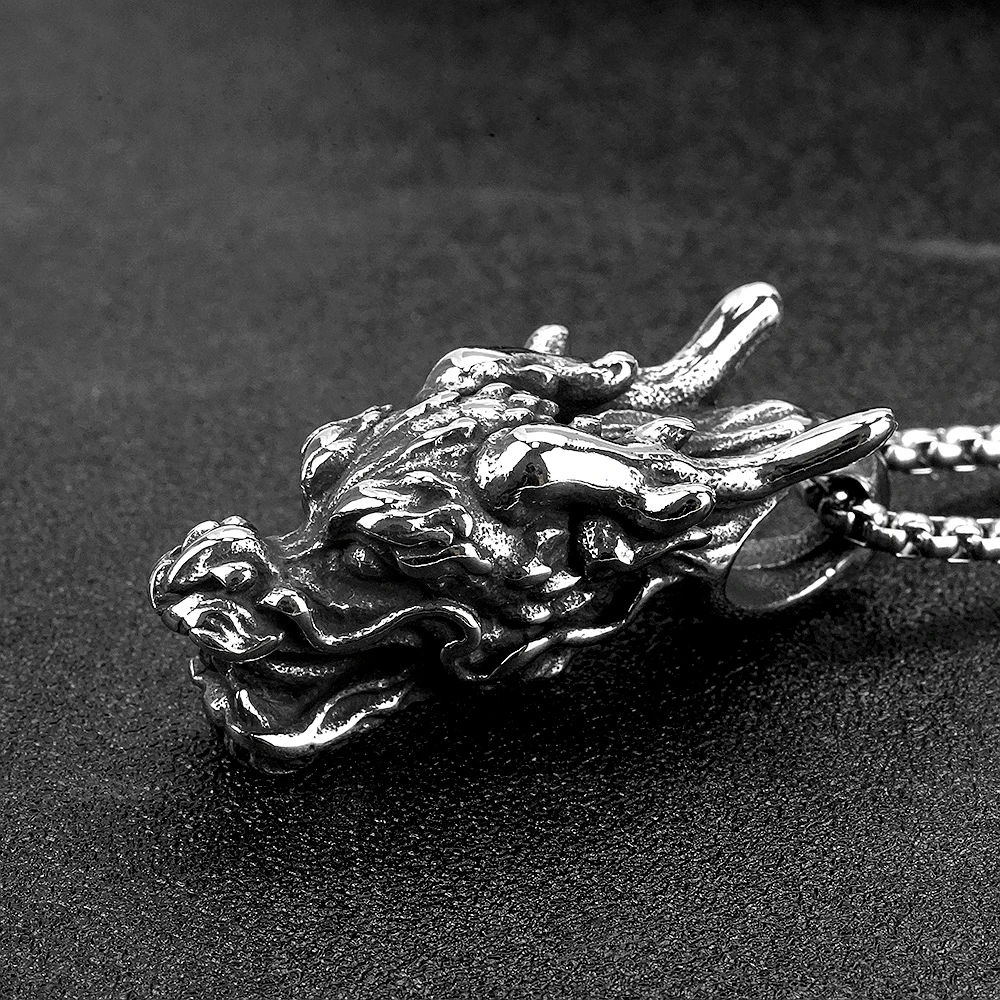 

New Fashion Vintage Viking Dragon Battle Triangle Head Pendant Necklace