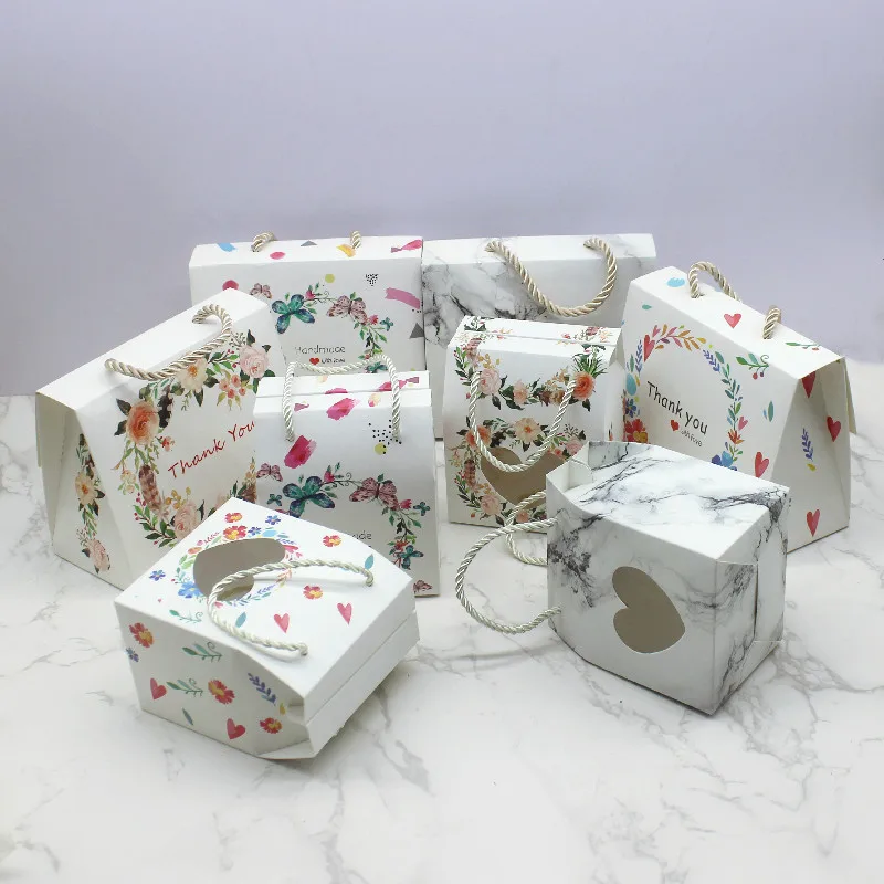 

10.3x8.8x6.8cm 30/50pcs Paper Candy Boxes With Handle Snack Cookie Chocolates Gifts box for wedding birthday party decoration