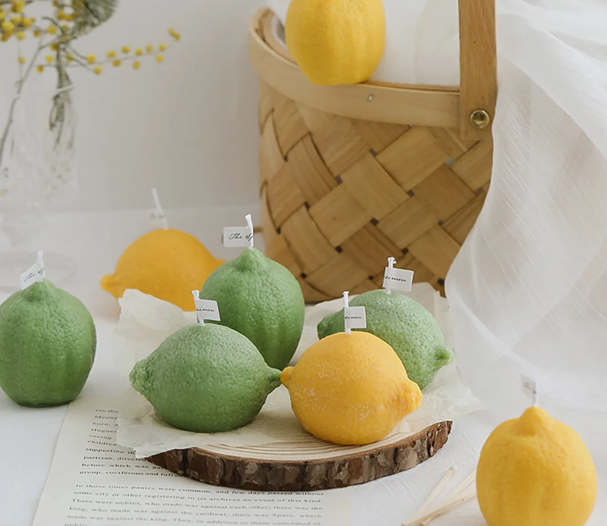

Simulated Lemon Avocado Scented Candles Birthday Fragrance Candles Wedding Bridesmaid Gift Box Souvenir Photo Home Decorations