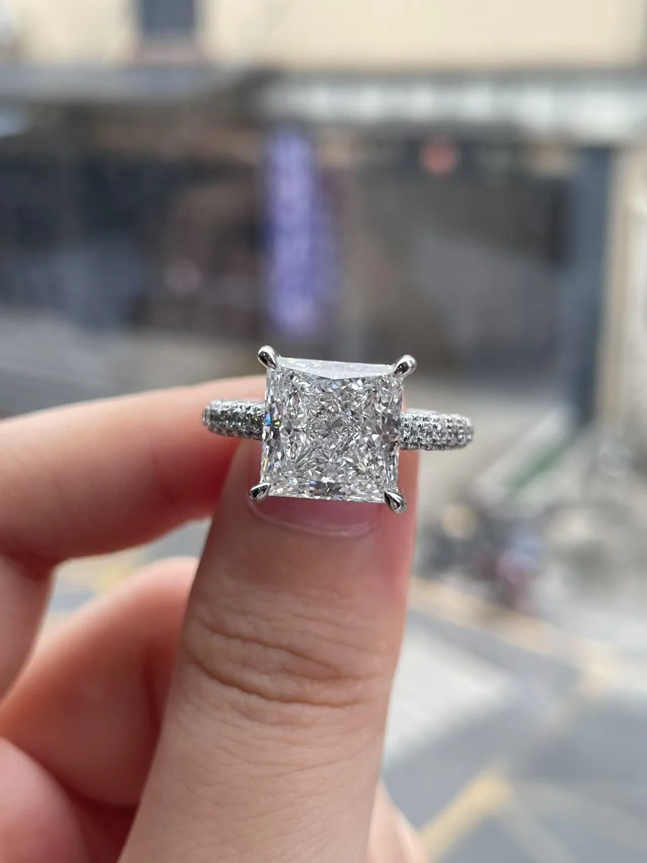 Фото 5CT Princess Cut DEF VS VVS и 1.374Ctw Круглая огранка CVD HPHT IGI Certifie Lab Grown Diamond Кольцо из 14-каратного золота Подарок на помолвку №2