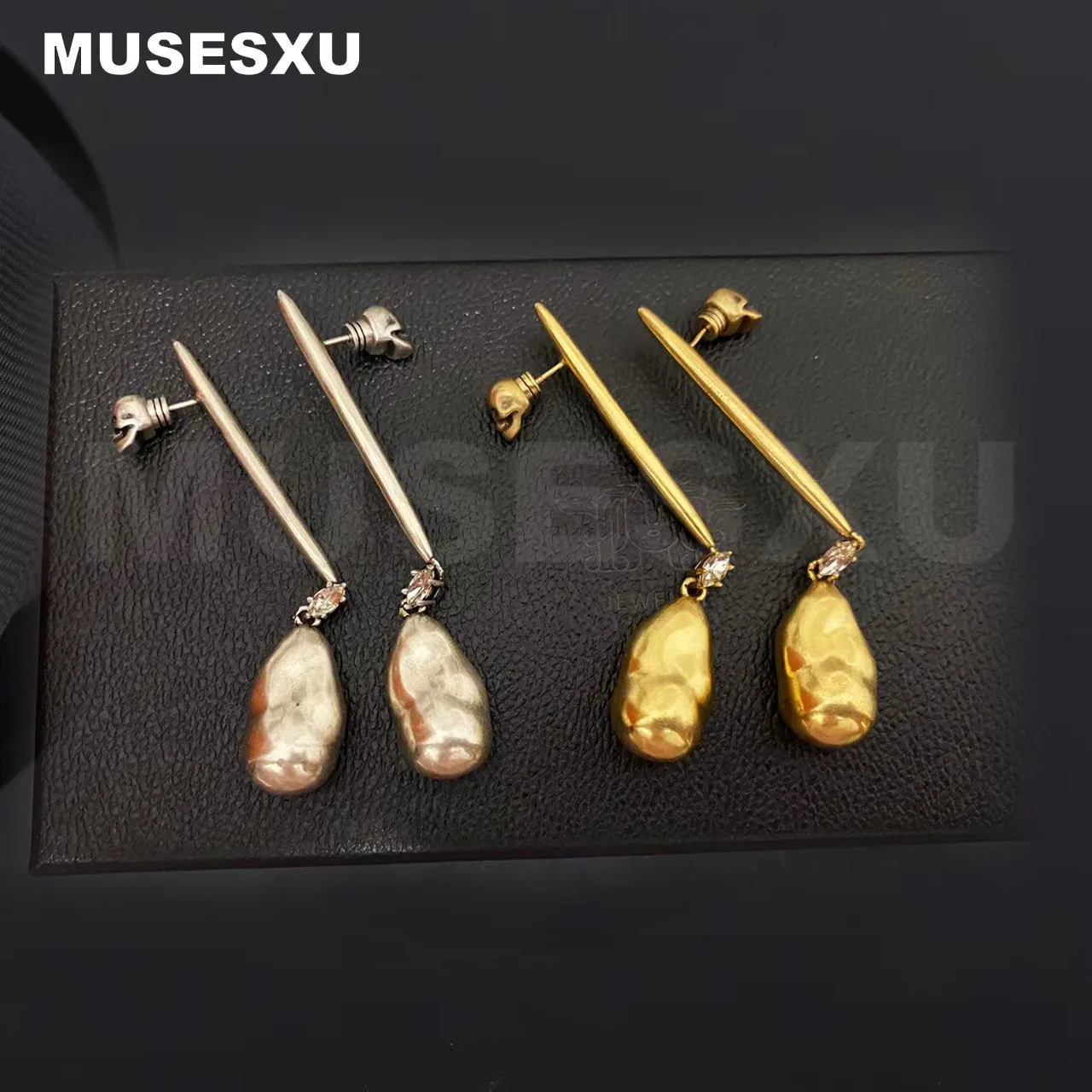 

2022 Jewelry & Accessories Luxury Brand Baroque Shaped Geometric Pendant Skull Earrings For Woman's Party Gifts