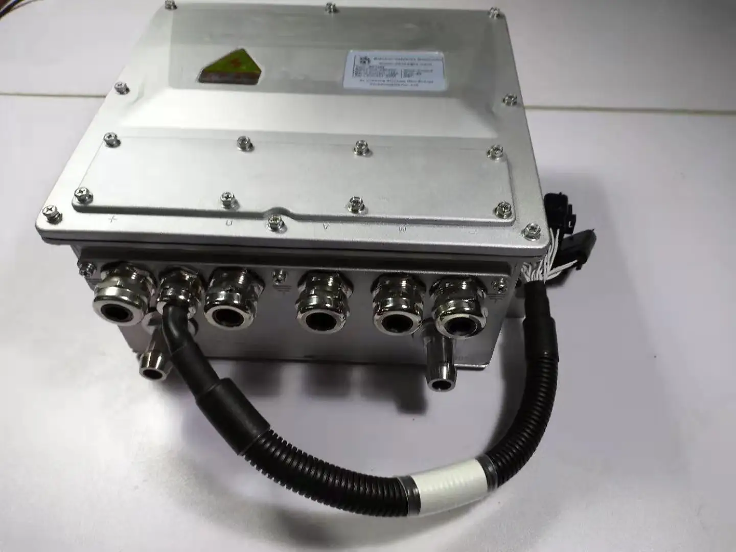 

SHINEGLE 320VDC 22KW water-cooled permanent magnet synchronous electric drive motor for electric bus, EV truck, logistic truck