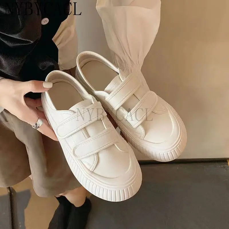 Women Vulcanize Shoes Autumn New Fashion Casual Color Matching Thick Sole Shoes Lace Up Sneakers Ladies Flats New 2022