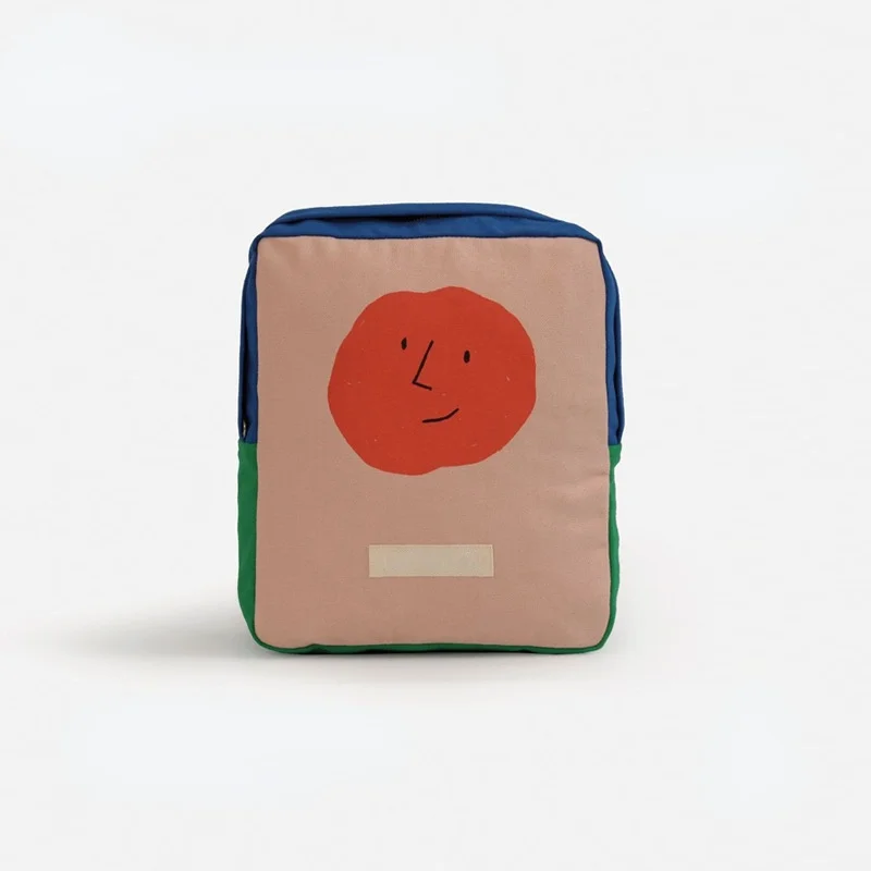 

Женский рюкзак с надписью «назад в школу»