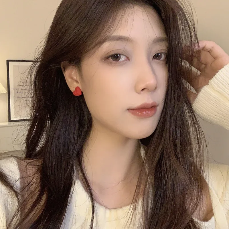 Красные модные элегантные высококачественные серьги-клипсы в форме сердца