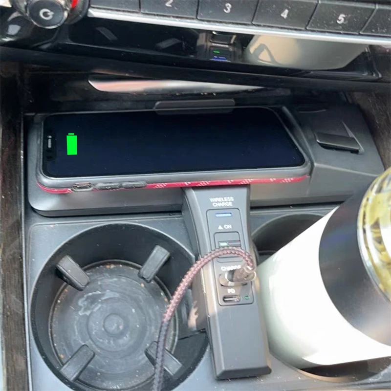 

15W Car QI wireless charger for BMW X5 F15 X6 F16 X5M F85 X6M F86 2014-2018 fast phone charger charging plate charging holder