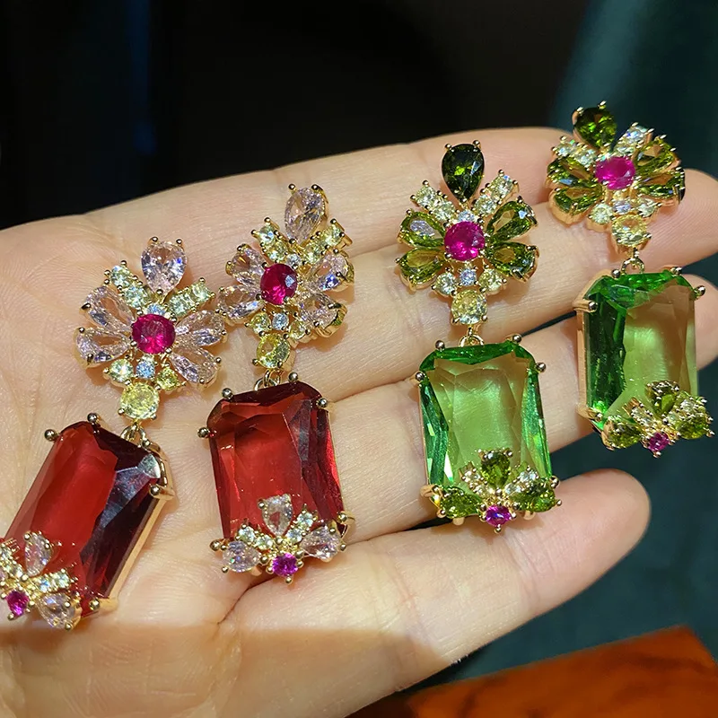

Женские серьги-подвески из серебра 925 пробы с фианитами