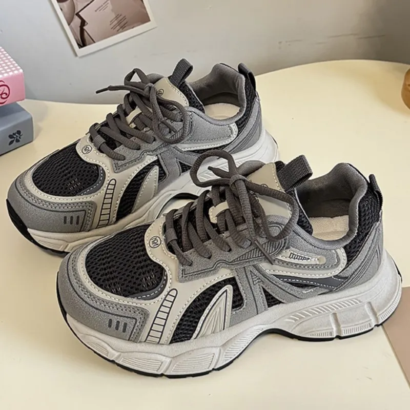 2025 женская винтажная обувь для папы на массивной платформе с низким берцем