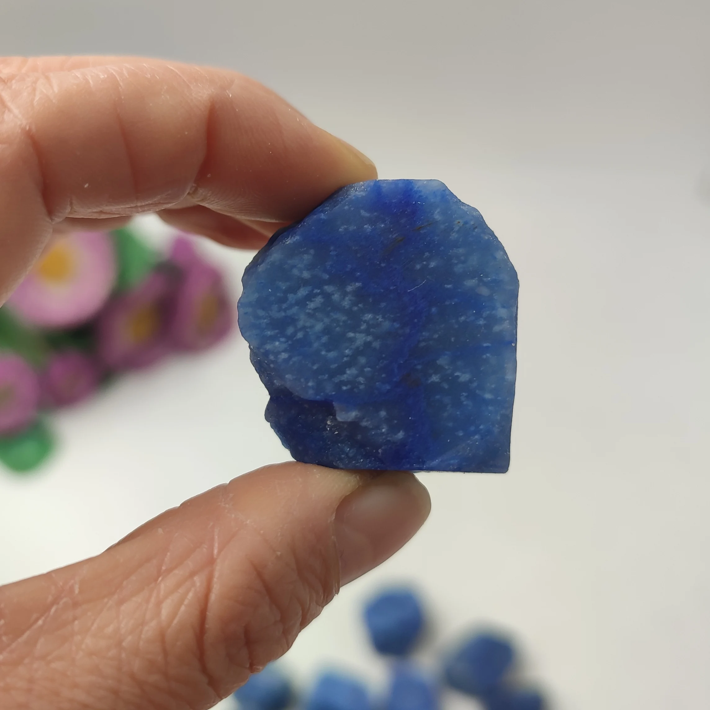 

Натуральный киви яшма, 20-40 мм