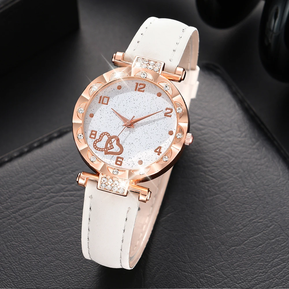 Женские кварцевые наручные часы с кожаным ремешком