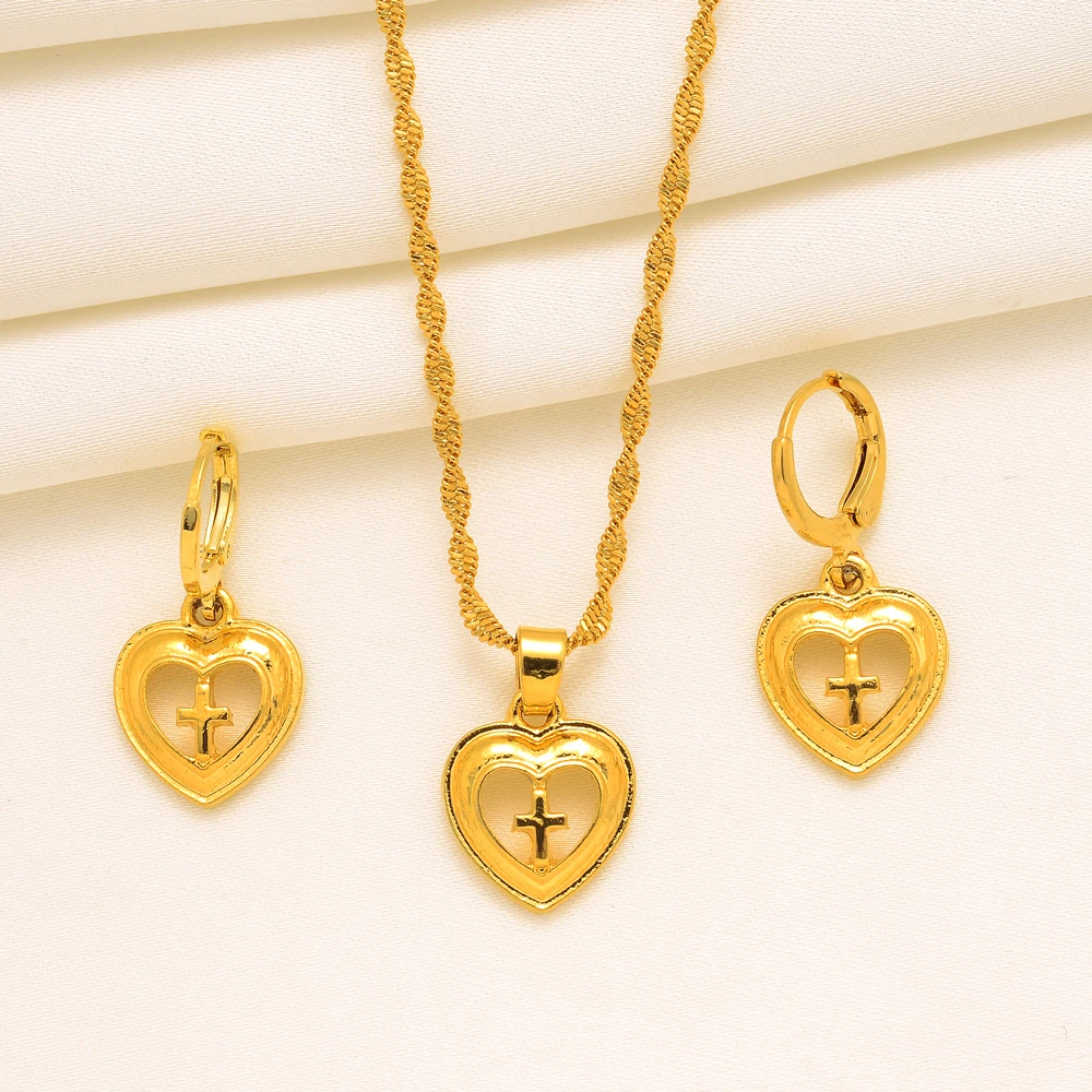 Ожерелье и серьги с подвеской в винтажном стиле