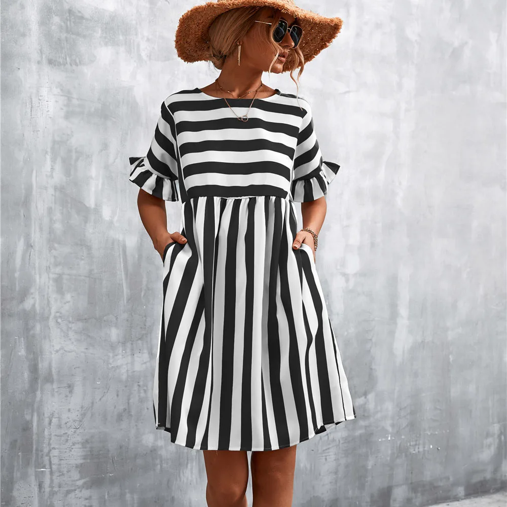 

Женское мини-платье с круглым вырезом, воланом и коротким рукавом