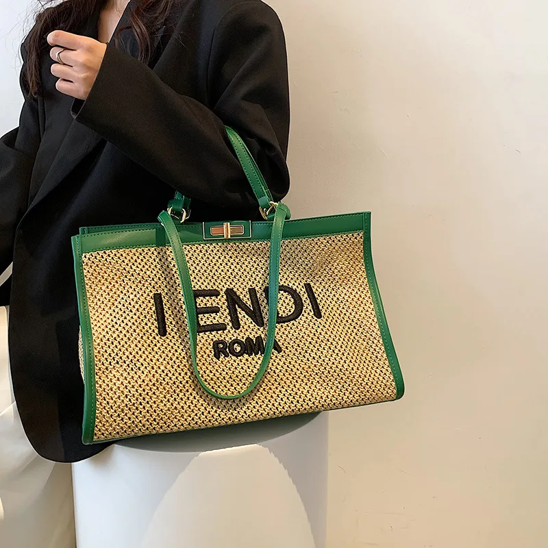 Luxury Brand Women Bag 2023 New Summer Beach Tote Bags Knitting Hollow Out High Capacity Shoulder Bag Classic Button Straw Purse