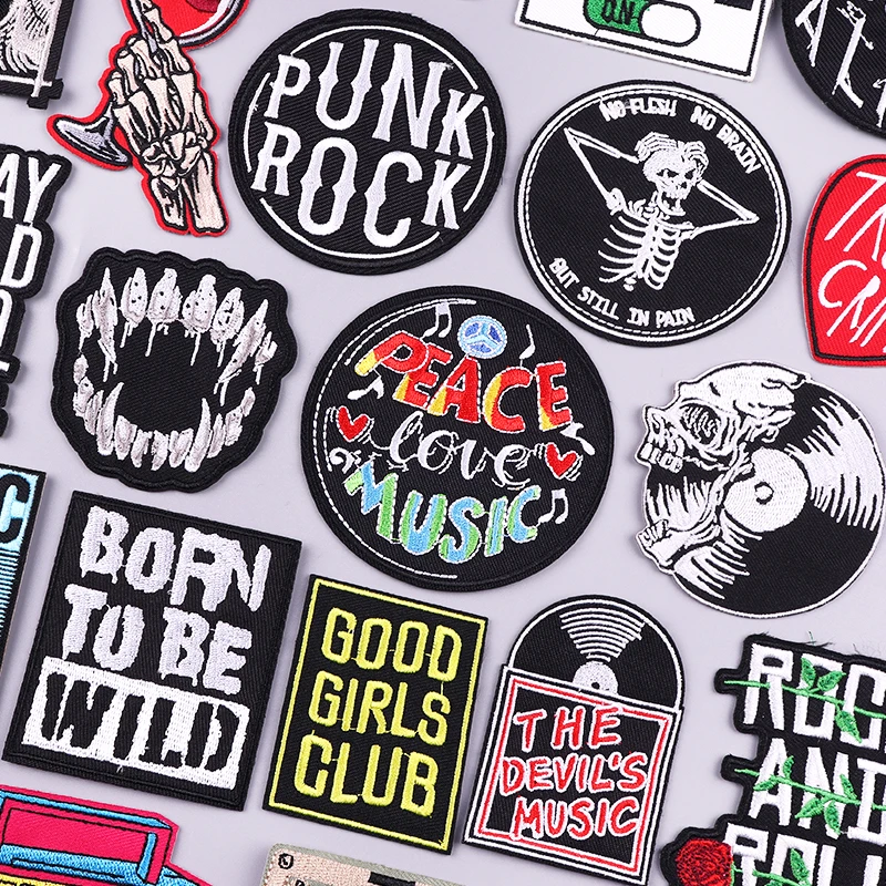 Нашивки с вышивкой в стиле панк/букв сделай сам