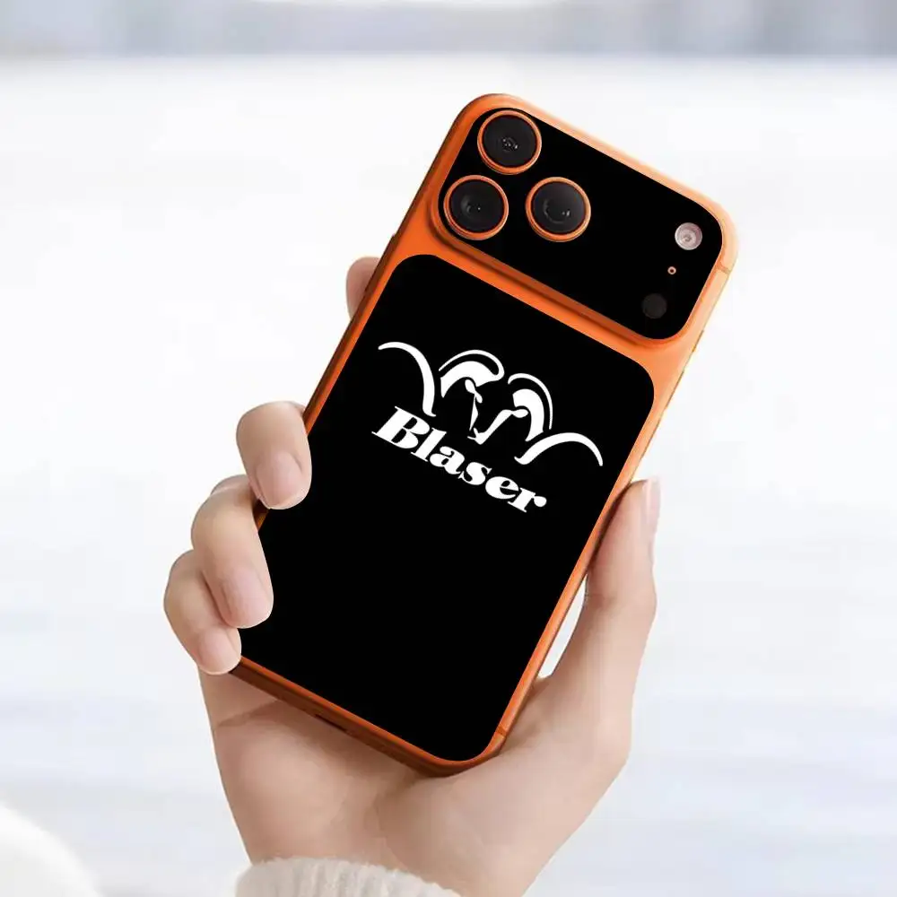 Фото Защитная наклейка-пленка Blaser USA Rifles для задней панели iPhone 17 Pro/17 Pro Max №4